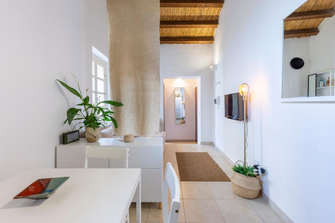 Castello Attic Sunset Terrace Apartment กาญารี ภายนอก รูปภาพ