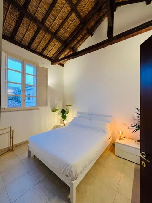 Castello Attic Sunset Terrace Apartment กาญารี ภายนอก รูปภาพ