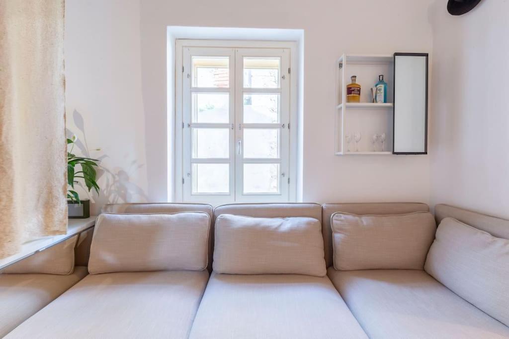 Castello Attic Sunset Terrace Apartment กาญารี ภายนอก รูปภาพ