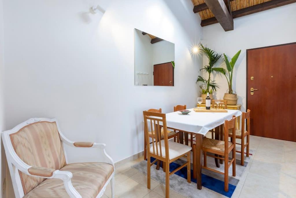 Castello Attic Sunset Terrace Apartment กาญารี ภายนอก รูปภาพ