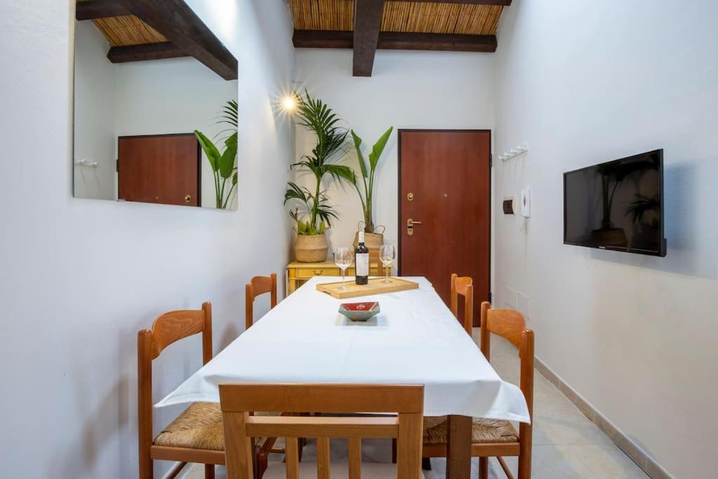 Castello Attic Sunset Terrace Apartment กาญารี ภายนอก รูปภาพ