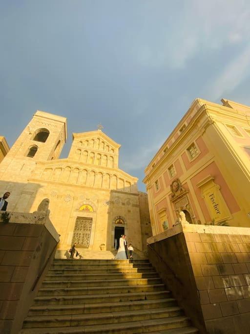 Castello Attic Sunset Terrace Apartment กาญารี ภายนอก รูปภาพ