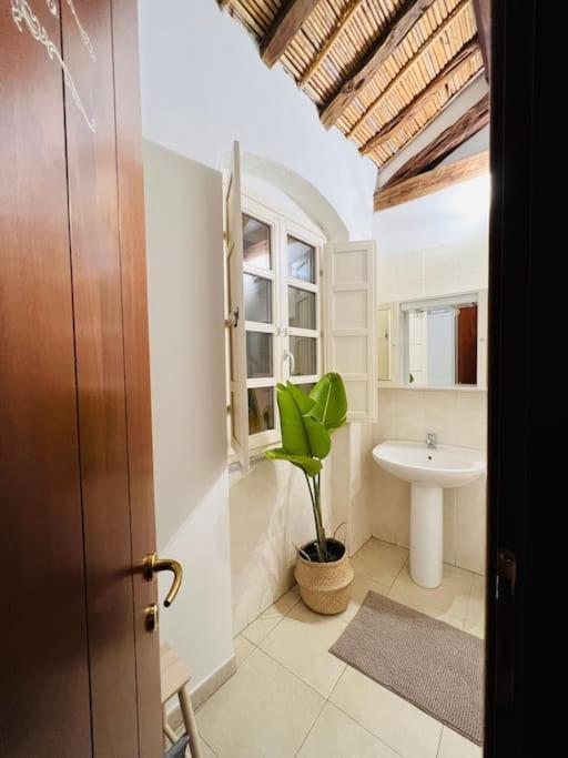 Castello Attic Sunset Terrace Apartment กาญารี ภายนอก รูปภาพ
